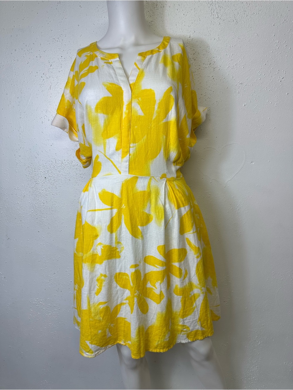 Simply Vera Vera Wang Sundress Yellow Floral V-Neck A-Line Tie Waist Size XL